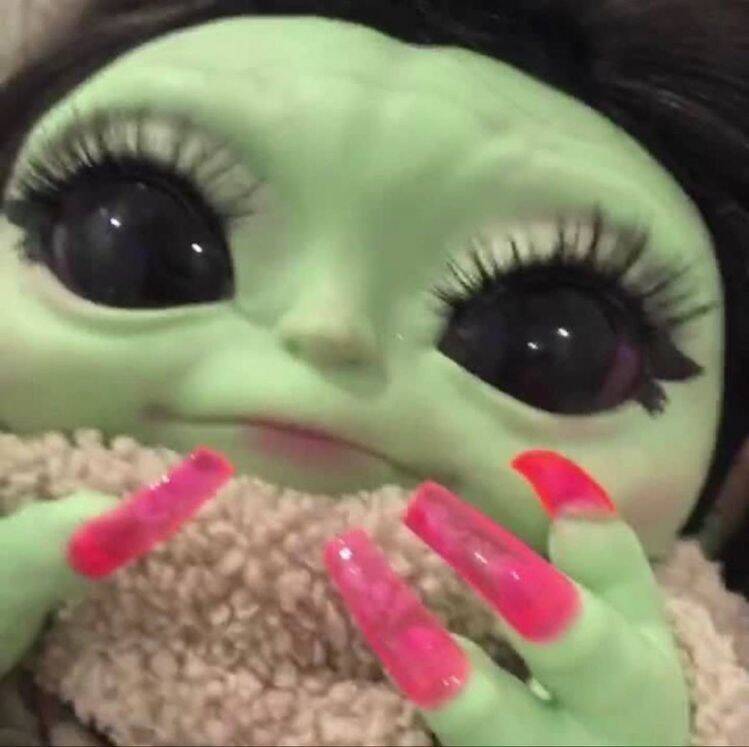 Funny pfp Profile Picture of Alien Doll with Colorful Nails