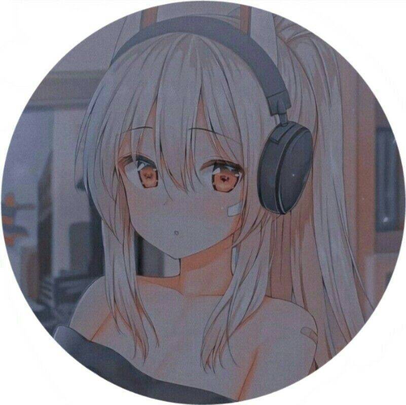 Anime Girl Girl​ pfp Profile Picture with Headphones
