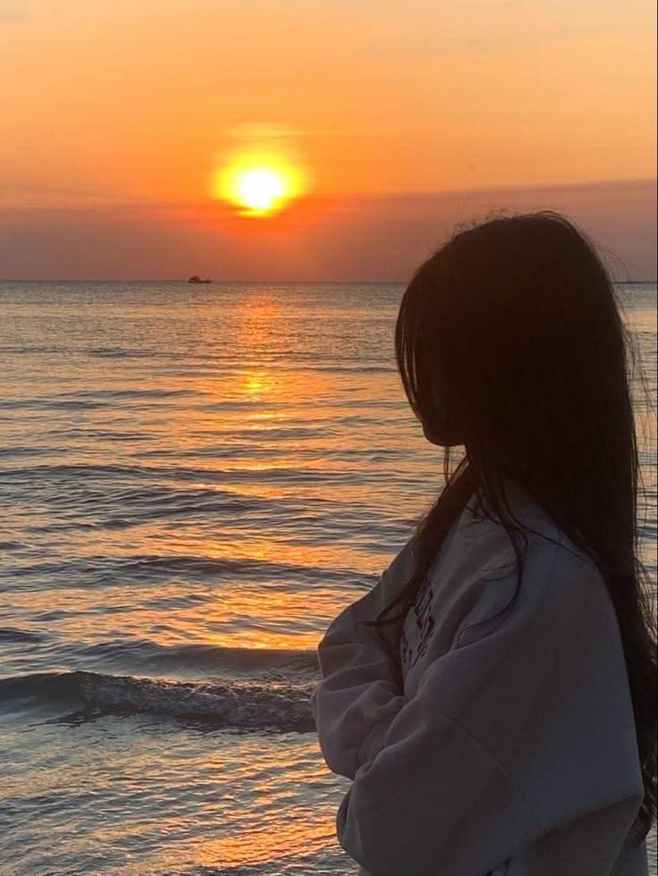 Aesthetic pfp Profile Picture of Sunset at the Beach