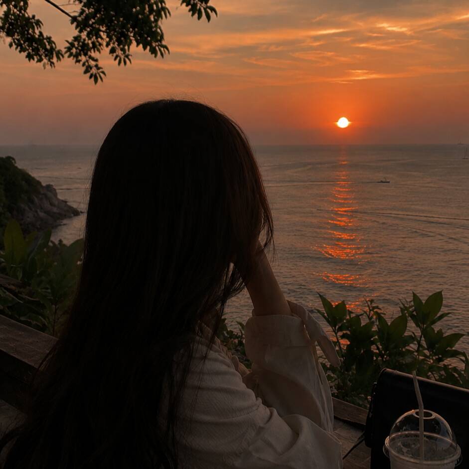 Aesthetic pfp Profile Picture of Sunset at the Beach