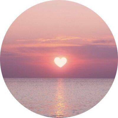 Pretty and Cute Pfp Profile Picture of Sunset with Heart