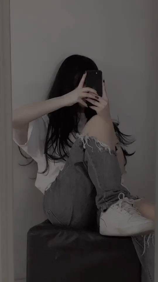 Casual Style and Mirror pfp Profile Picture