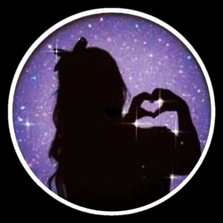 Cute and Adorable pfp Profile Picture of Silhouette with Starry Heart
