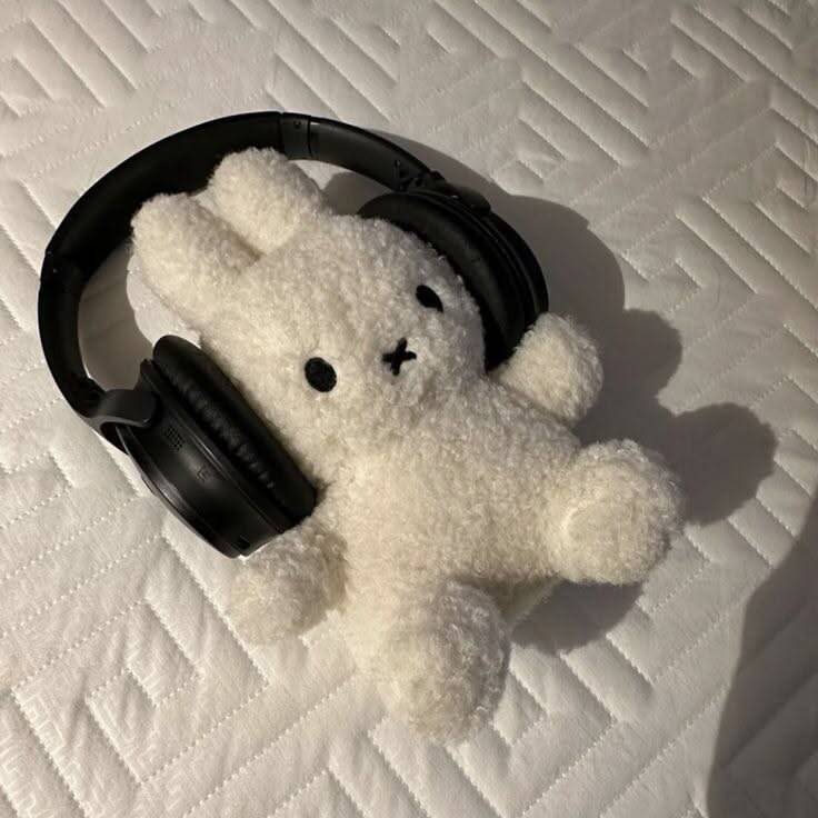 Cute Bunny pfp Profile Picture with Headphones