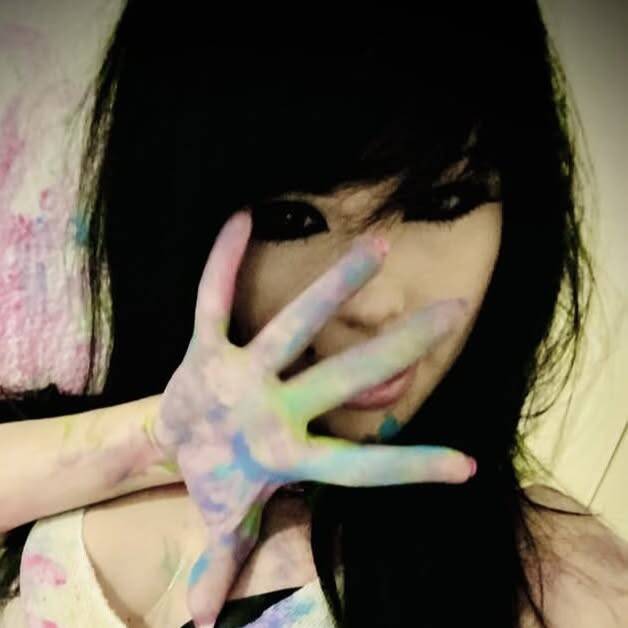 Emo pfp Profile Picture with Colorful Hand in Front of Face