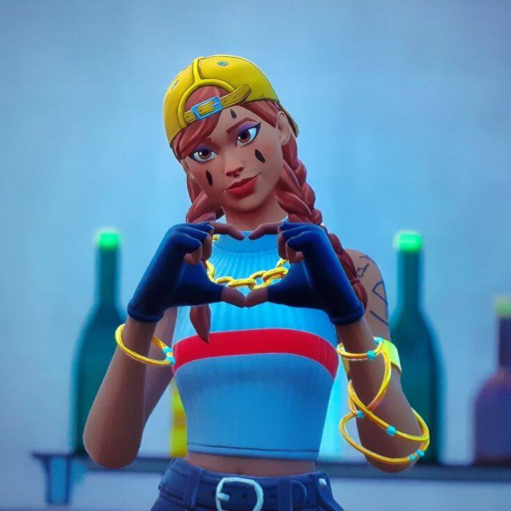 Fortnite Girl pfp Profile Picture with Heart