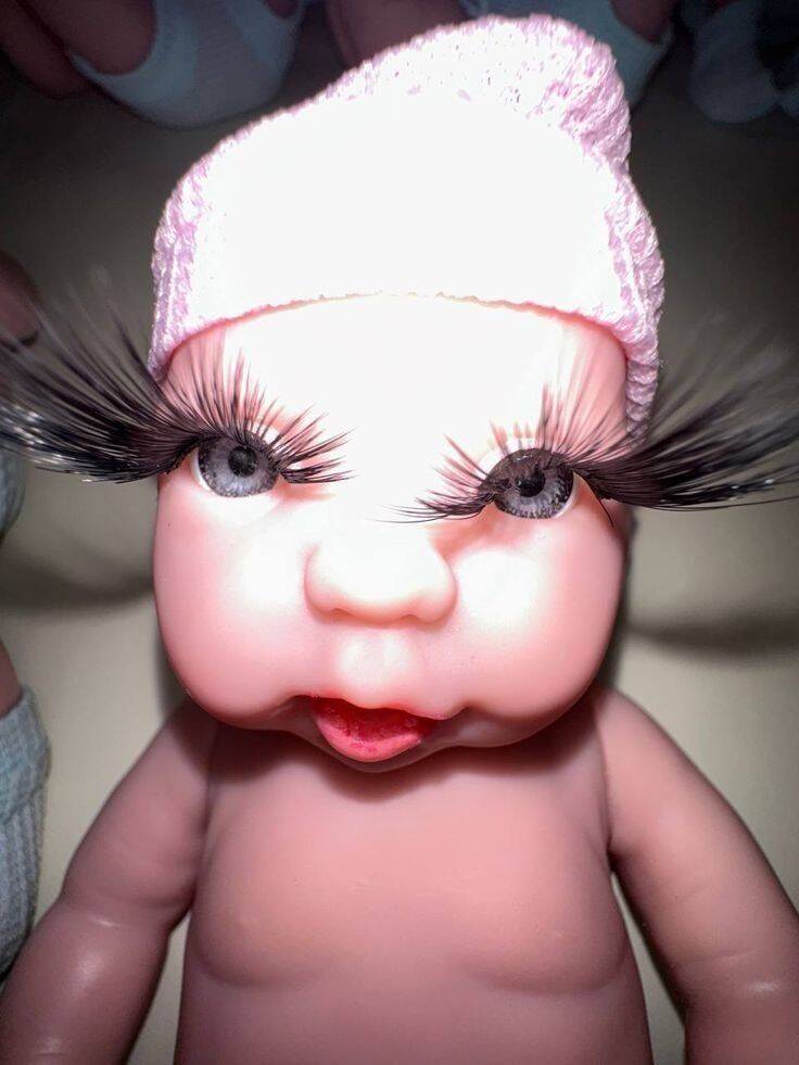 Funny pfp Profile Picture of Doll with Giant Eyelashes