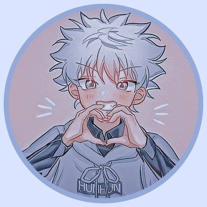 Killua pfp Profile Picture with Heart in Hands