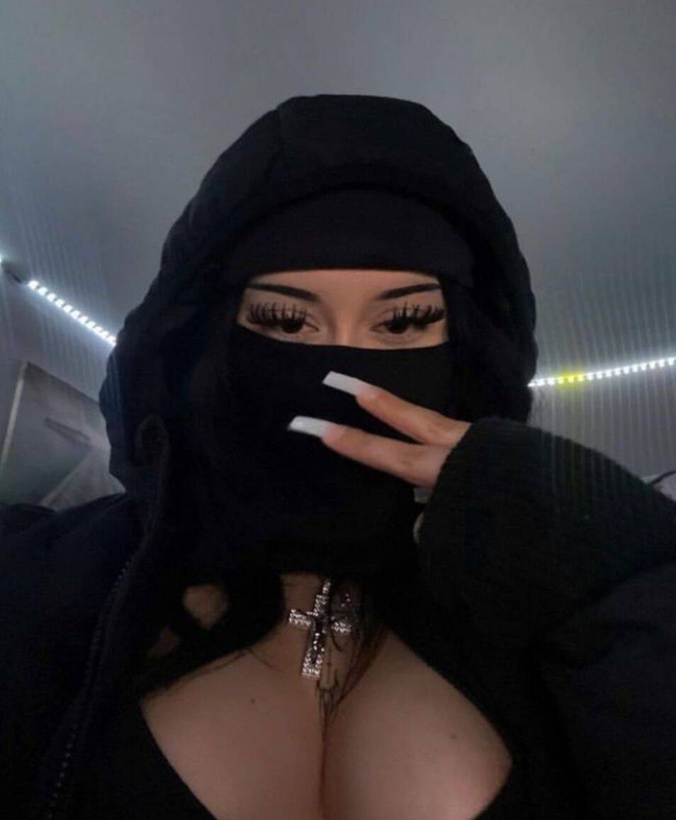 Mysterious Style pfp Profile Picture