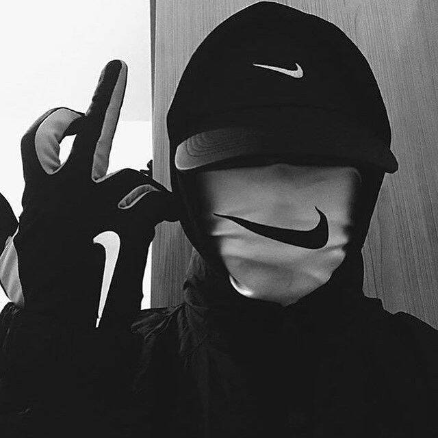 Mysterious Urban Style pfp Profile Picture