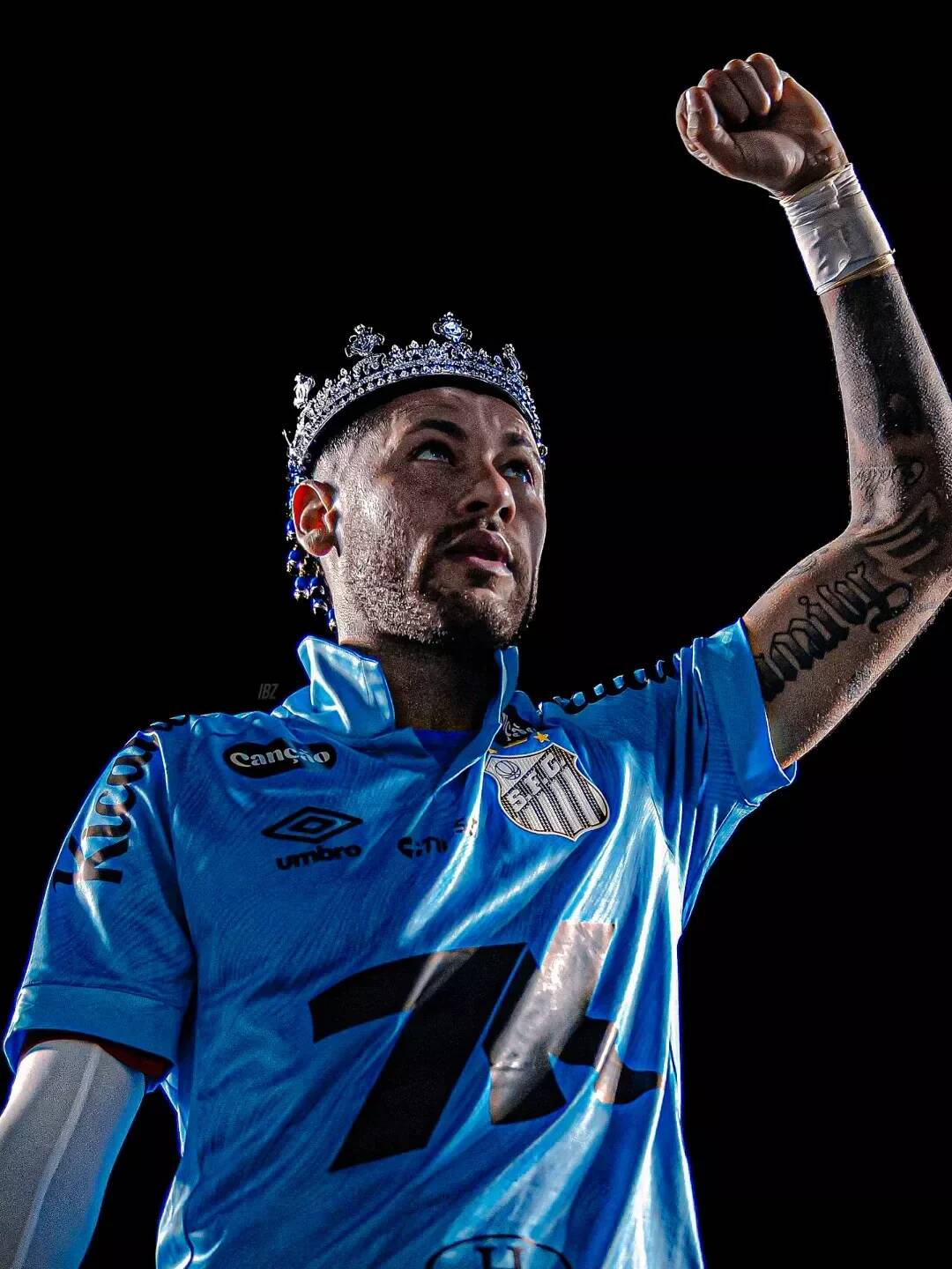 Neymar pfp Profile Picture with Santos Jersey and Crown