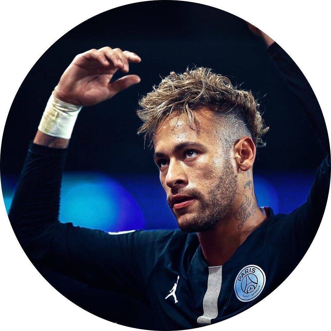 Neymar pfp Profile Picture Celebrating Victory