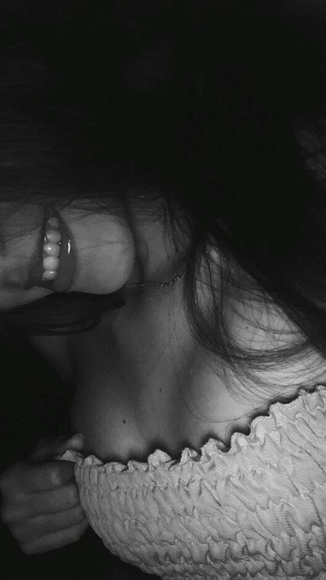 Smiling Girl​ pfp Profile Picture in Black and White