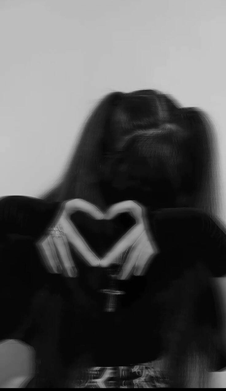 Girl​ pfp Profile Picture with Hands in Heart Shape