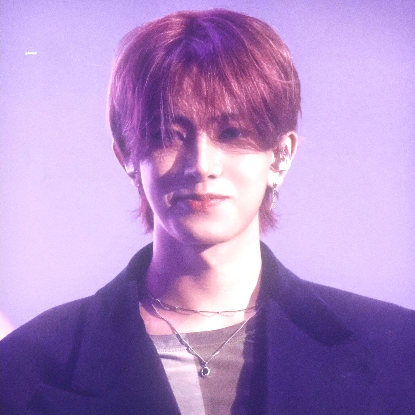 Purple Profile Picture of Stylish Singer pfp Profile Picture