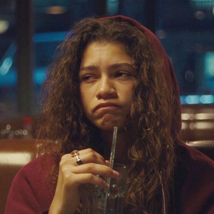 Sad Woman pfp Profile Picture with Melancholic Expression