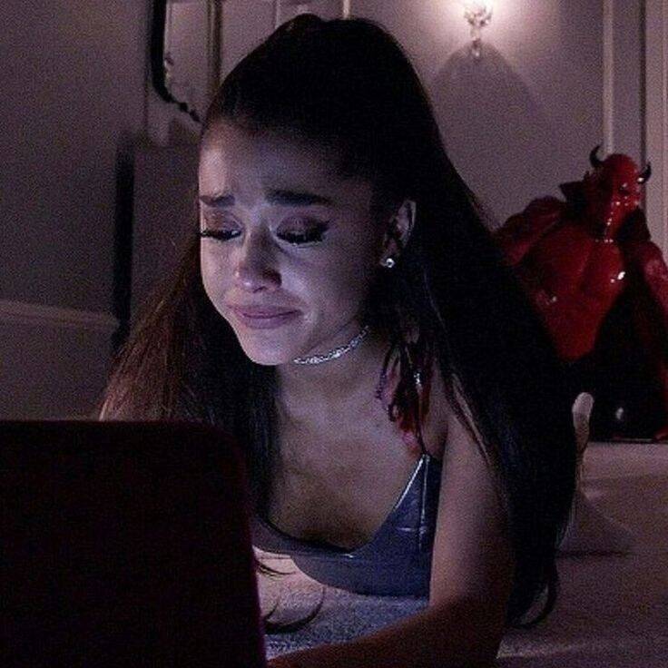 Sad Woman pfp Profile Picture with Tears