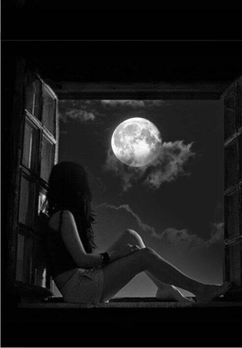 Sad Woman pfp Profile Picture Looking at the Moon