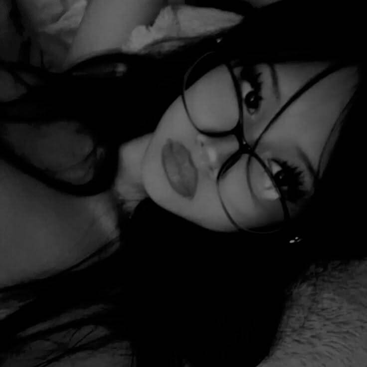 Black and White pfp Profile Picture with Glasses