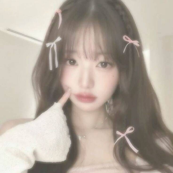 Cute Style with Hair Bows pfp Profile Picture for TikTok