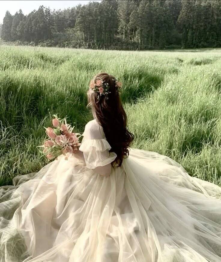 Romantic in the Field pfp Profile Picture for TikTok