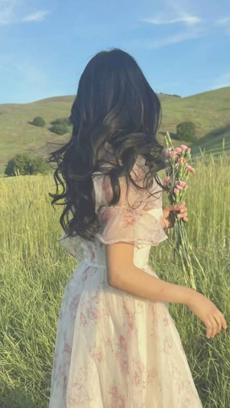 Vintage Style in the Field pfp Profile Picture for TikTok