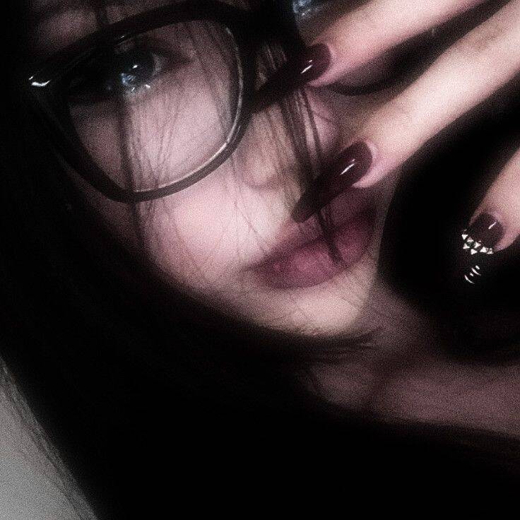 Mysterious Style pfp Profile Picture with Glasses for TikTok