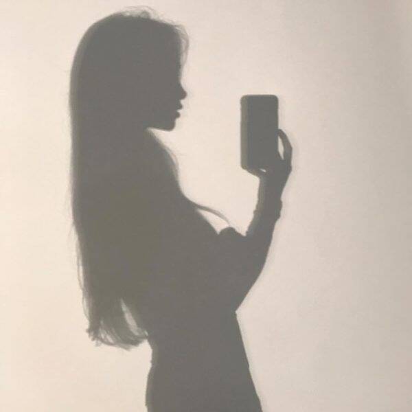 Silhouette with Smartphone pfp Profile Picture