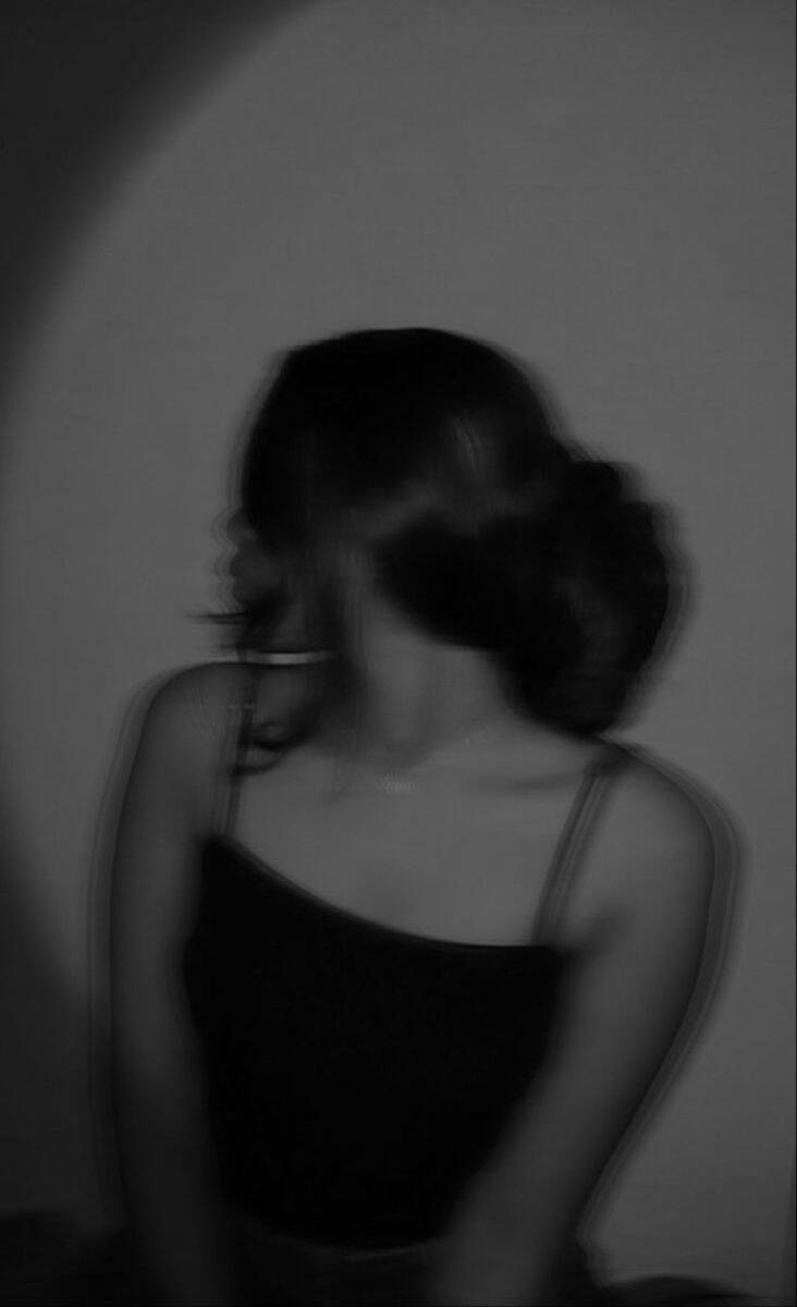 Black and White Girl​ pfp Profile Picture with Motion