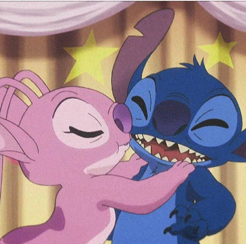 Stitch pfp Profile Picture with Angel Hugging