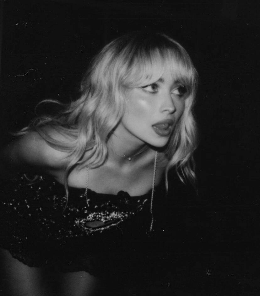 Black and White pfp Profile Picture Glamorous Style