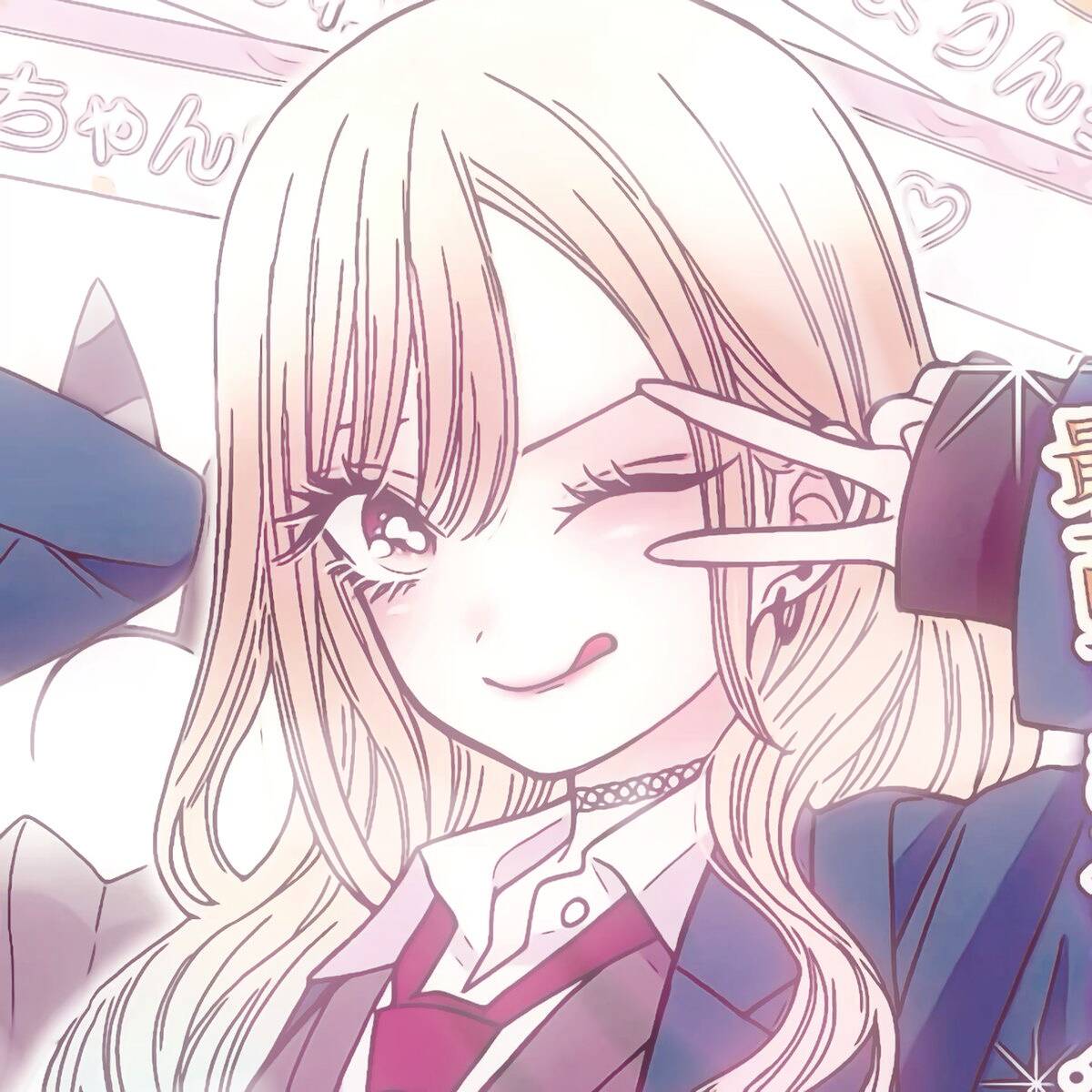 Anime Girl pfp Profile Picture Winking with Long Blonde Hair and School Uniform