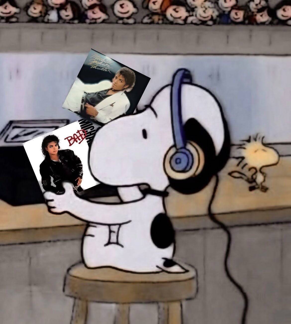 Snoopy pfp Profile Picture Listening to Music with Vinyl Records