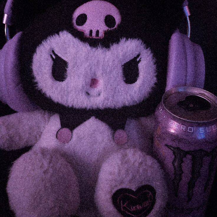 Cute Kuromi pfp Profile Picture with Headphones and Skull