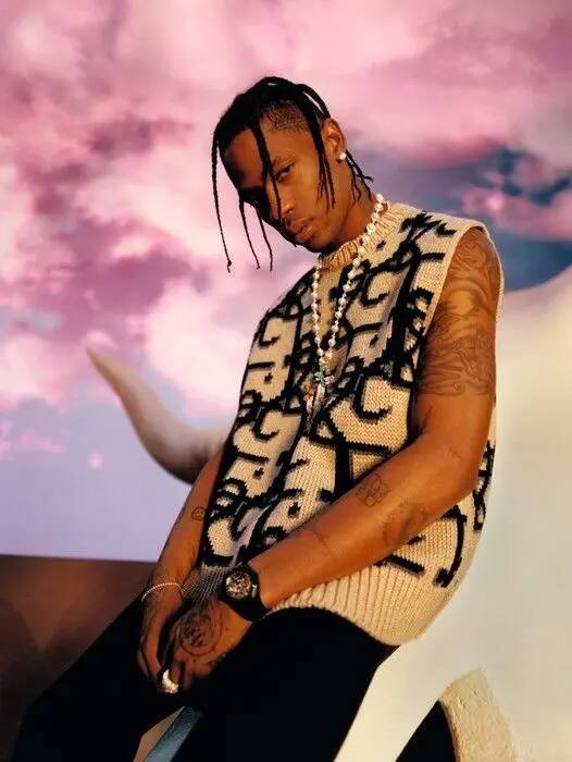 Travis Scott pfp Profile Picture Stylish Sweater Look