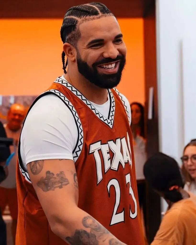 Drake pfp Profile Picture Smiling in Texas Jersey