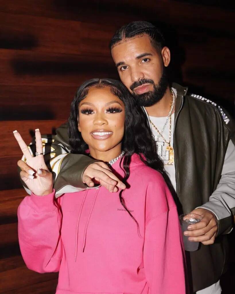 Drake pfp Profile Picture with Peace Sign Gesture