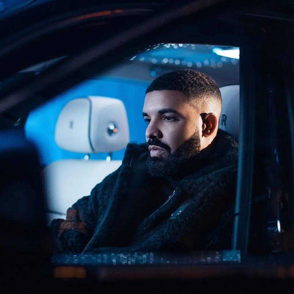 Drake pfp Profile Picture Stylish Portrait in Luxury Car