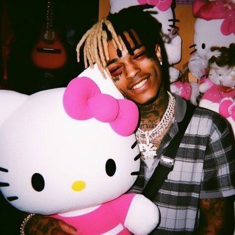 XXXTentacion pfp Profile Picture Smiling with Hello Kitty