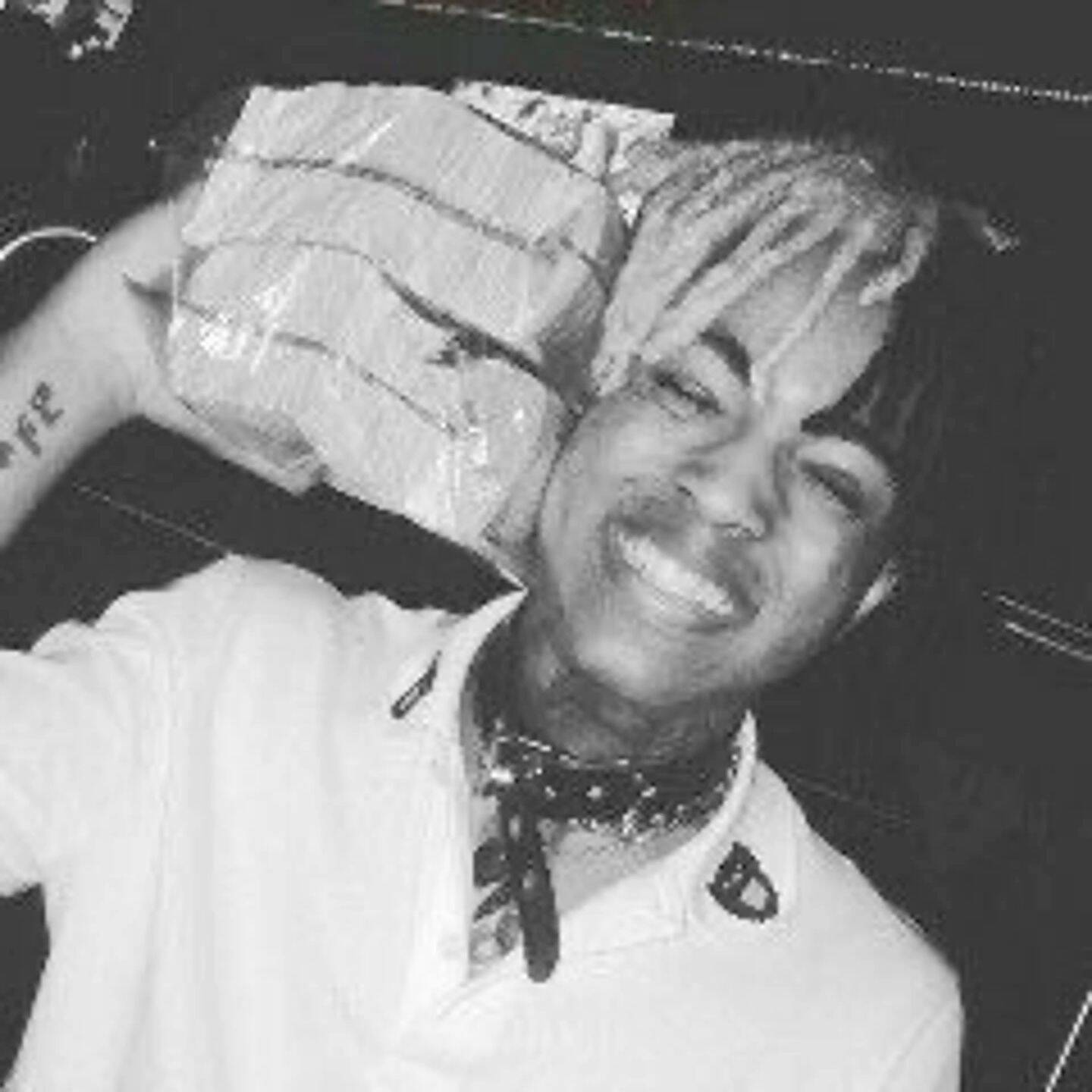 XXXTentacion pfp Profile Picture Smiling with Dreadlocks