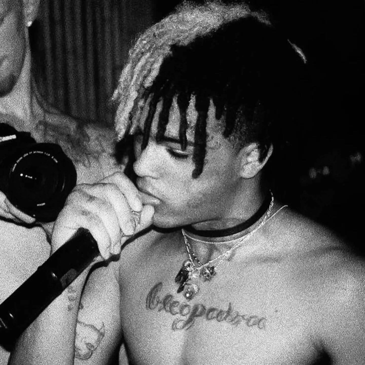 XXXTentacion pfp Profile Picture Black and White Concert Moment